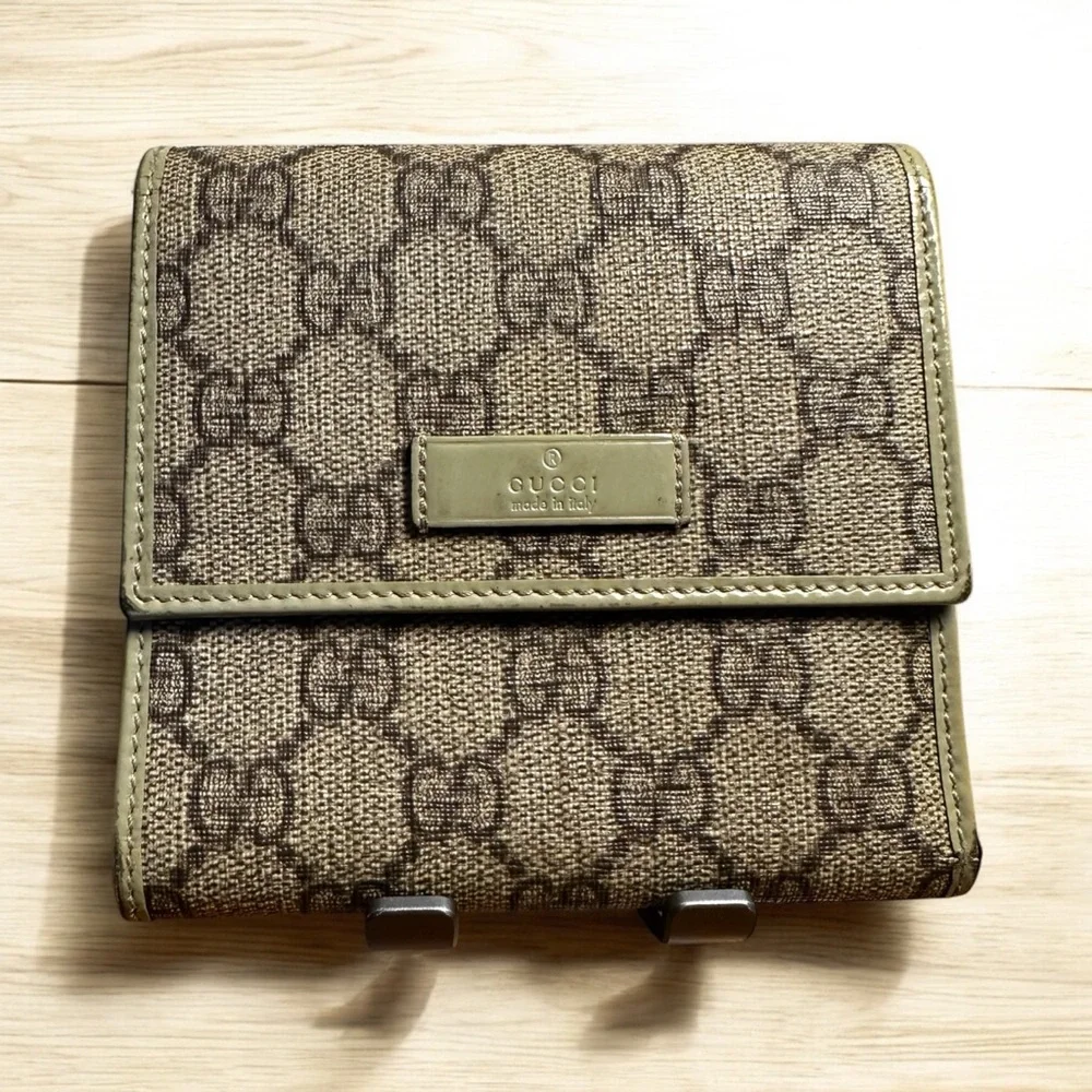 Gucci Brown Coated Canvas & Sage Green Leather Compact Wallet - Picture 1 of 10